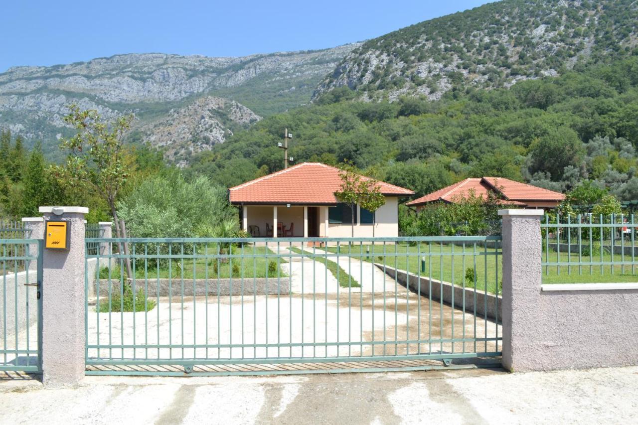 Guest House Radulovic Petrovac Dış mekan fotoğraf